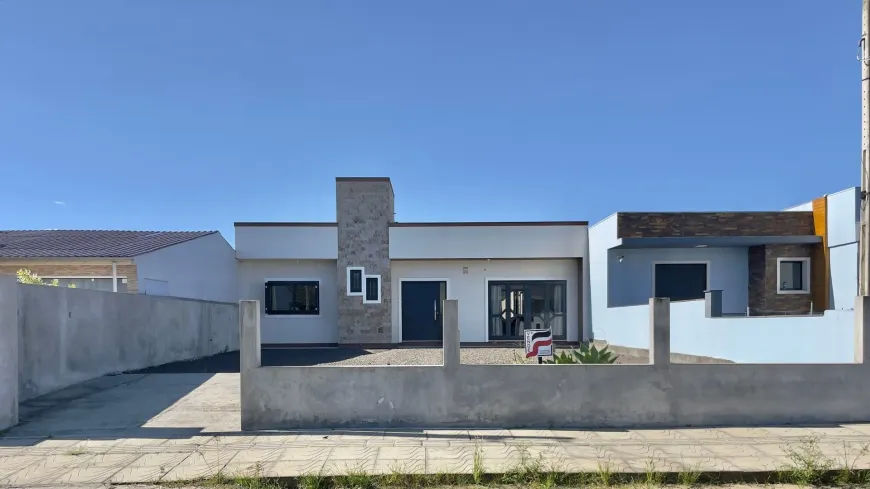 Foto 1 de Casa com 2 Quartos à venda, 85m² em Balneário Bella Torres, Passo de Torres