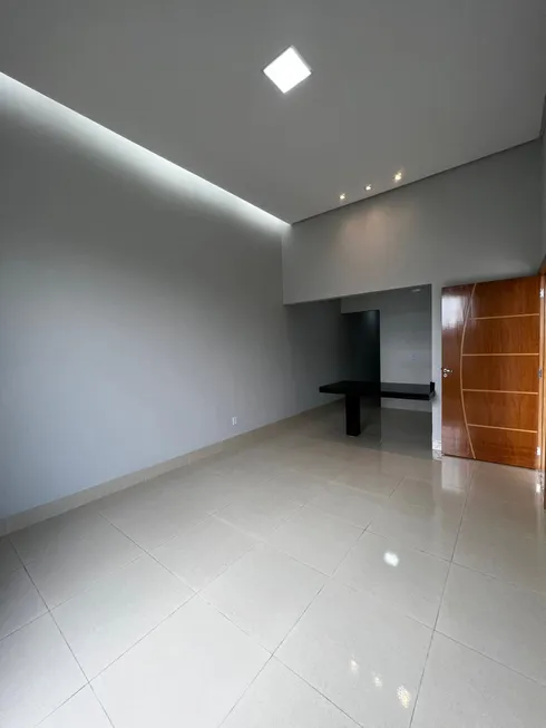 Foto 1 de Casa com 3 Quartos à venda, 180m² em Jardim Olímpico, Aparecida de Goiânia