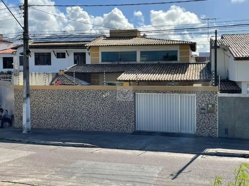 Foto 1 de Sobrado com 4 Quartos à venda, 240m² em Inácio Barbosa, Aracaju