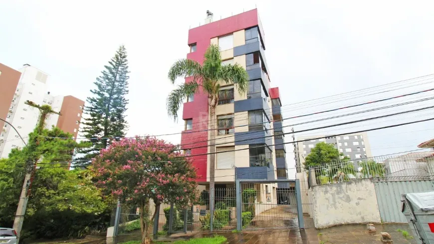 Foto 1 de Apartamento com 2 Quartos à venda, 67m² em Auxiliadora, Porto Alegre