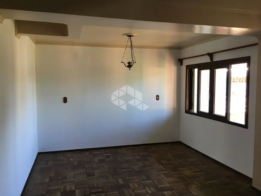 Foto 1 de Casa com 3 Quartos à venda, 160m² em Vila Monte Carlo, Cachoeirinha