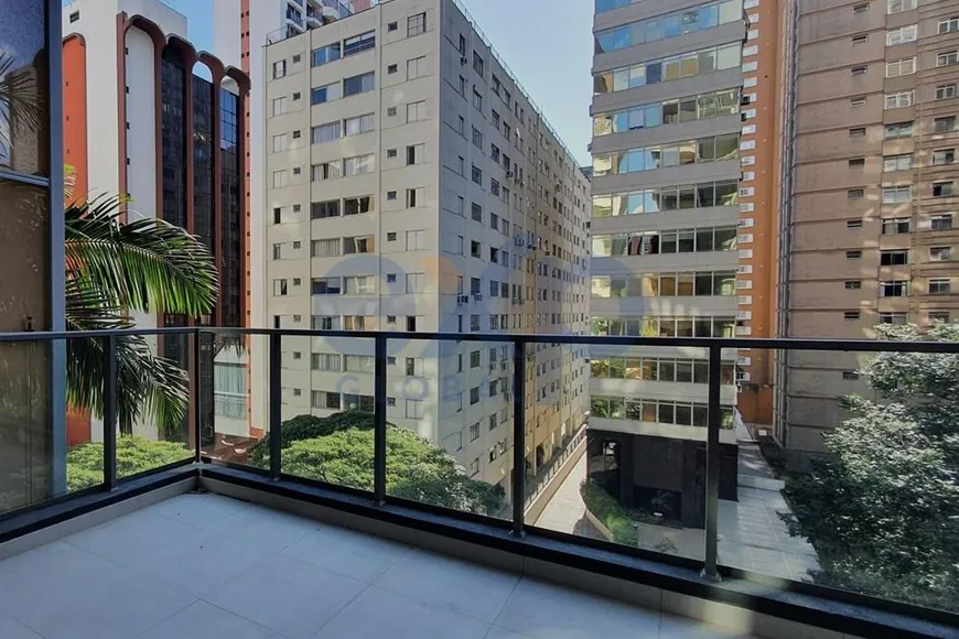 Foto 1 de Apartamento com 3 Quartos para alugar, 144m² em Jardim Paulista, São Paulo