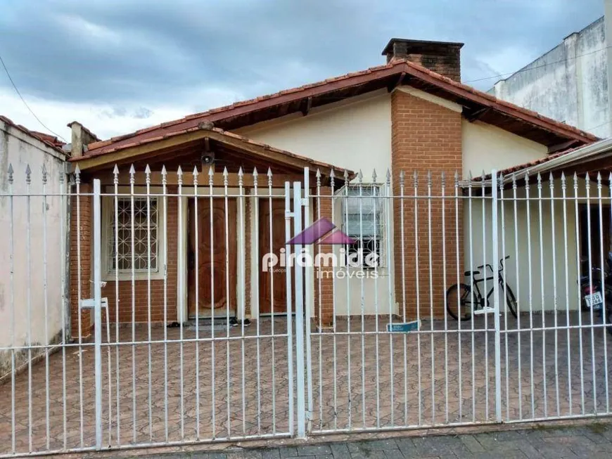 Foto 1 de Casa com 3 Quartos à venda, 156m² em Jardim das Indústrias, São José dos Campos