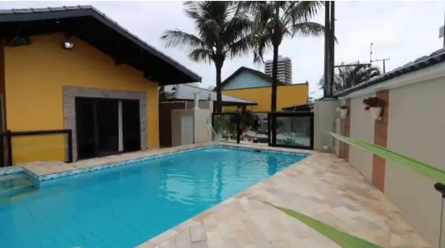 Foto 1 de Casa com 5 Quartos à venda, 680m² em Balneario Florida, Praia Grande