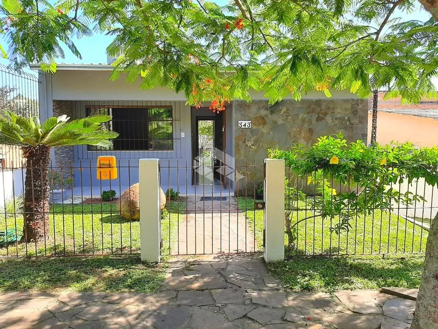 Foto 1 de Casa com 4 Quartos à venda, 173m² em Espiríto Santo, Porto Alegre