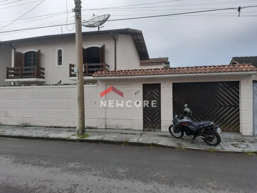 Foto 1 de Casa com 3 Quartos à venda, 166m² em Centro, Bertioga