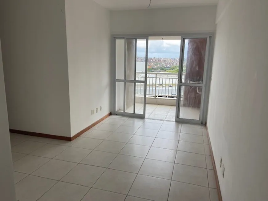 Foto 1 de Apartamento com 3 Quartos para alugar, 74m² em Pernambués, Salvador