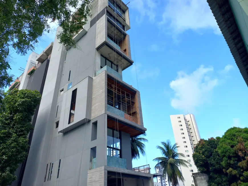 Foto 1 de Apartamento com 4 Quartos à venda, 245m² em Casa Forte, Recife