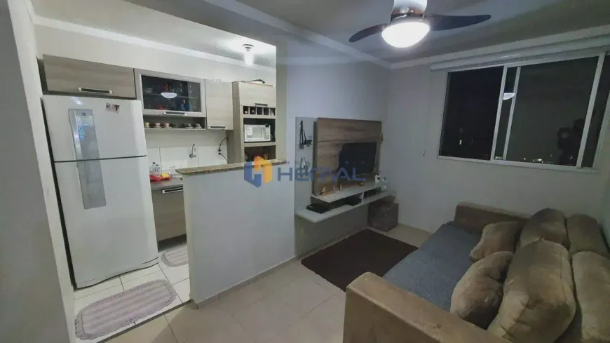 Foto 1 de Apartamento com 2 Quartos à venda, 55m² em Parque Residencial Cidade Nova, Maringá