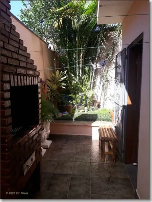 Foto 1 de Sobrado com 3 Quartos à venda, 107m² em Vila Scarpelli, Santo André