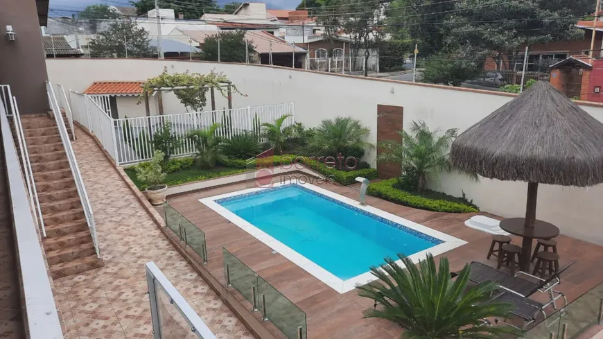 Foto 1 de Casa com 3 Quartos à venda, 401m² em Vila Alvorada, Jundiaí