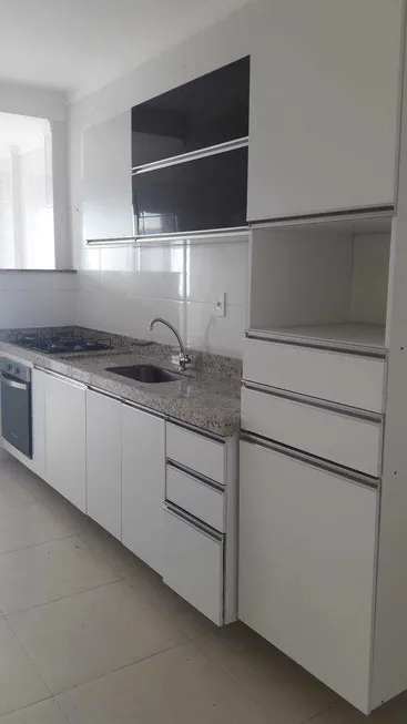 Foto 1 de Apartamento com 2 Quartos para venda ou aluguel, 100m² em Vila Guilhermina, Praia Grande