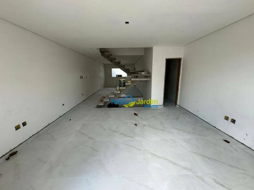 Foto 1 de Sobrado com 3 Quartos à venda, 165m² em Jardim Santo Antonio, Santo André