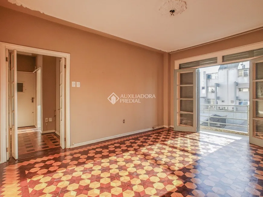 Foto 1 de Apartamento com 3 Quartos à venda, 109m² em Bom Fim, Porto Alegre