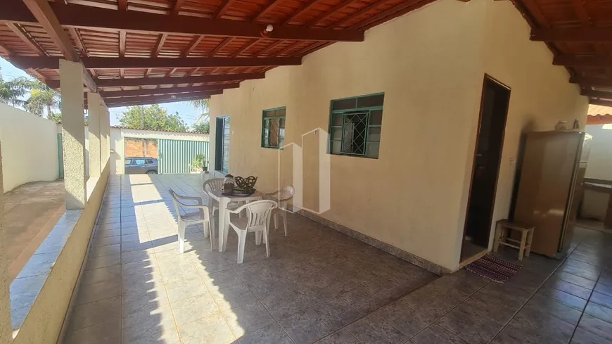 Foto 1 de Casa com 2 Quartos à venda, 260m² em Setor das Nacões, Goiânia