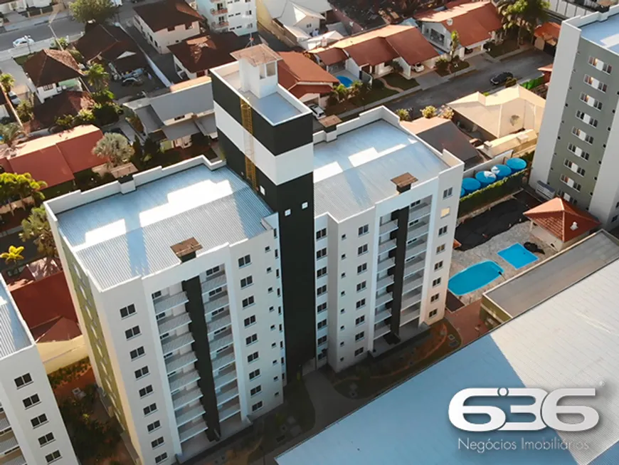 Foto 1 de Apartamento com 2 Quartos à venda, 58m² em Santo Antônio, Joinville