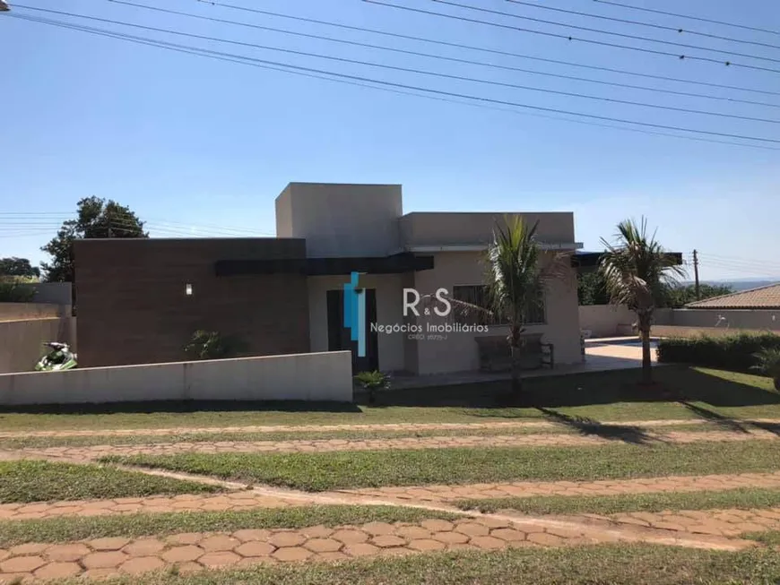 Foto 1 de Casa de Condomínio com 3 Quartos à venda, 310m² em Riviera de Santa Cristina II, Itaí