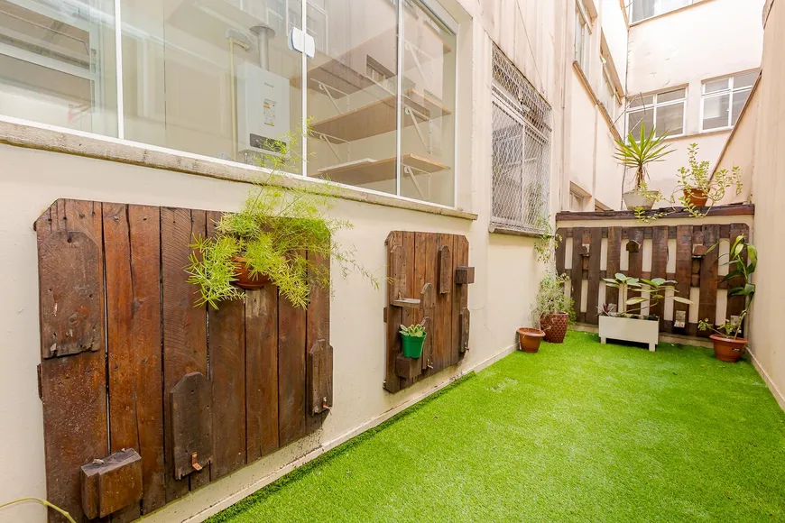 Foto 1 de Apartamento com 3 Quartos à venda, 67m² em Vila Izabel, Curitiba