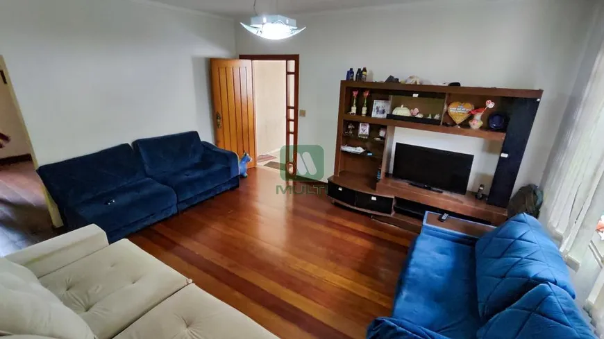 Foto 1 de Casa com 3 Quartos à venda, 188m² em Jardim Patrícia, Uberlândia