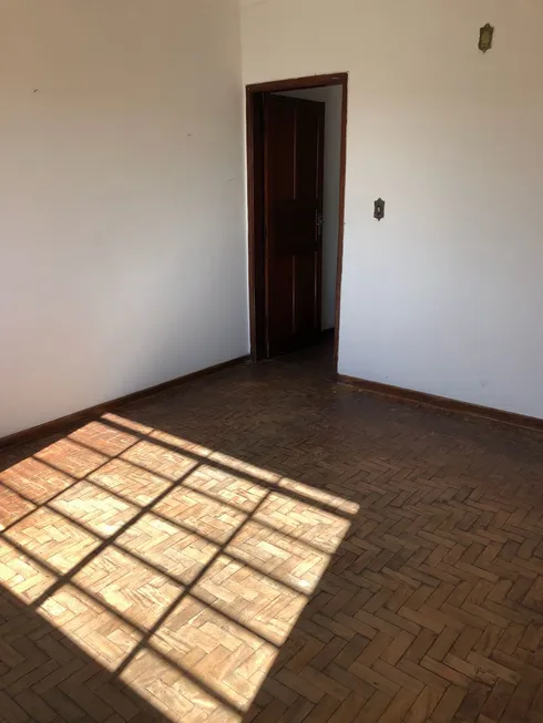 Foto 1 de Casa com 3 Quartos à venda, 160m² em Vila Vitoria, Santo André