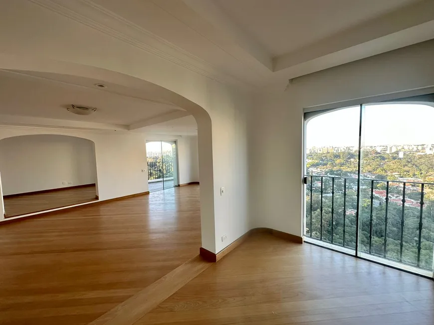 Foto 1 de Apartamento com 3 Quartos à venda, 280m² em Jardim Marajoara, São Paulo