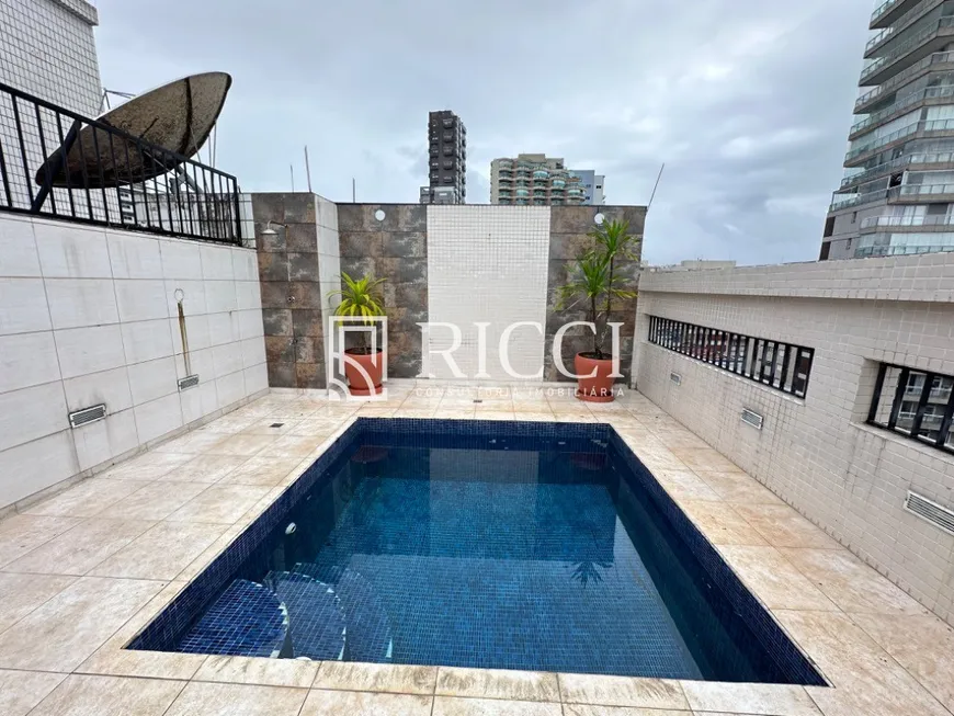 Foto 1 de Cobertura com 2 Quartos à venda, 168m² em Pompeia, Santos