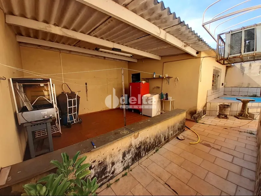 Foto 1 de Casa com 6 Quartos à venda, 290m² em Custódio Pereira, Uberlândia