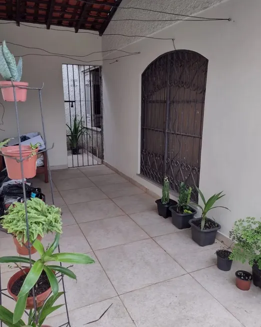 Foto 1 de Casa com 3 Quartos à venda, 210m² em Sao Bras, Belém