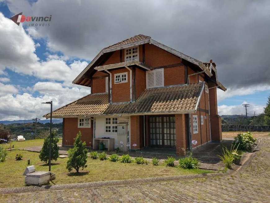 Foto 1 de Casa de Condomínio com 5 Quartos à venda, 300m² em Recanto Araucária, Campos do Jordão