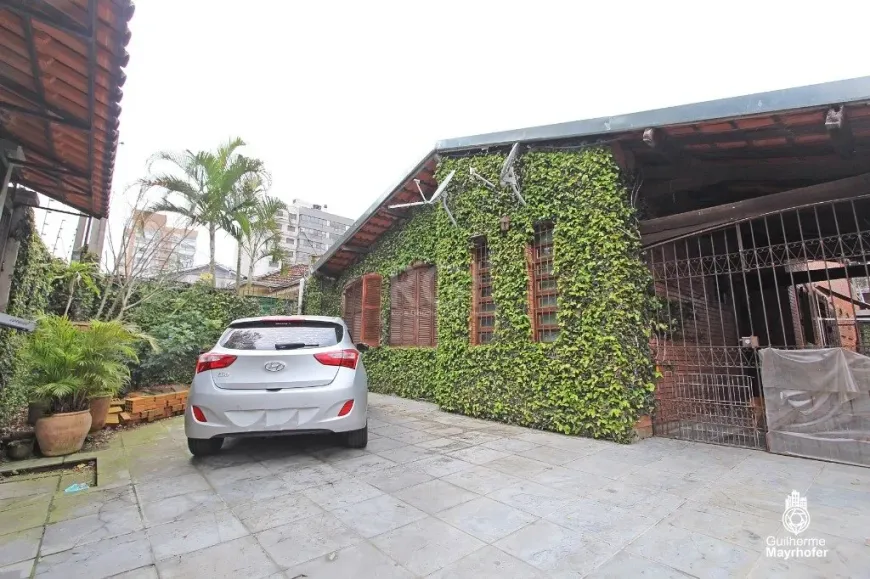 Foto 1 de Casa com 3 Quartos à venda, 382m² em Tristeza, Porto Alegre