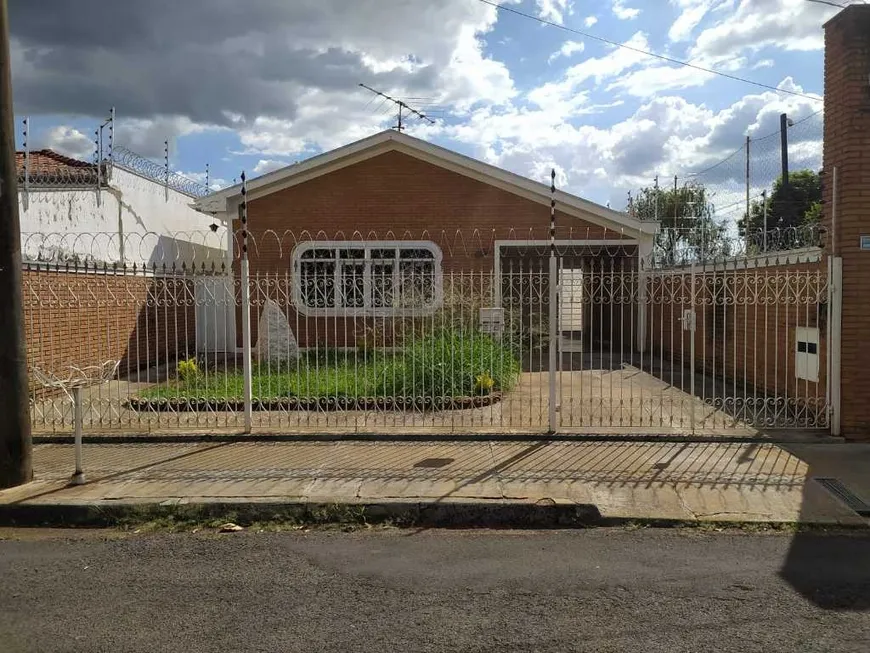 Foto 1 de Casa com 3 Quartos à venda, 204m² em Vila Xavier, Araraquara