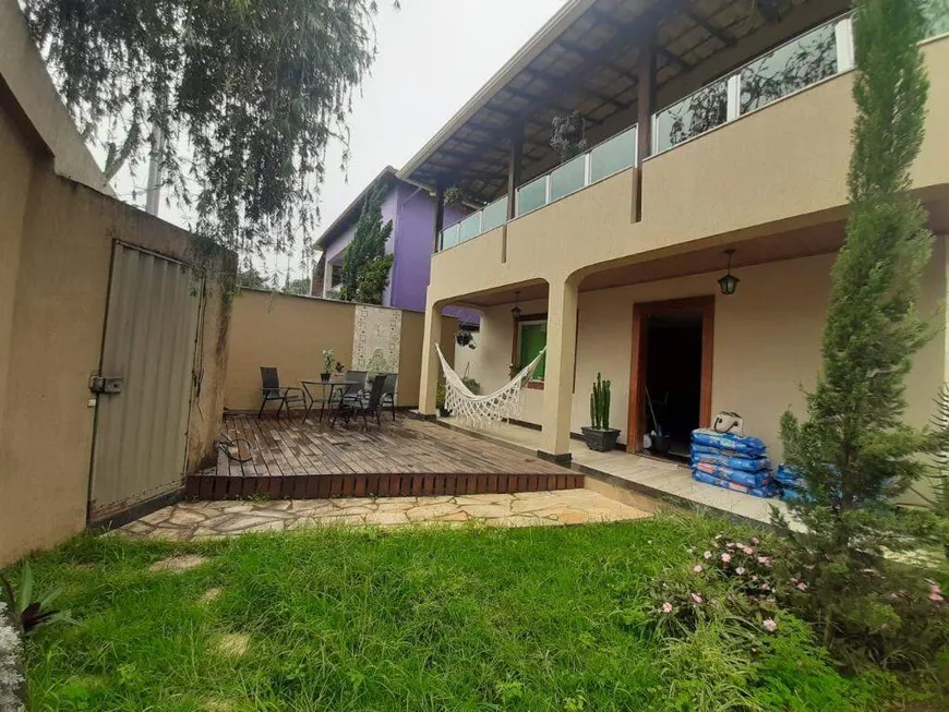 Foto 1 de Casa com 3 Quartos à venda, 234m² em Trevo, Belo Horizonte