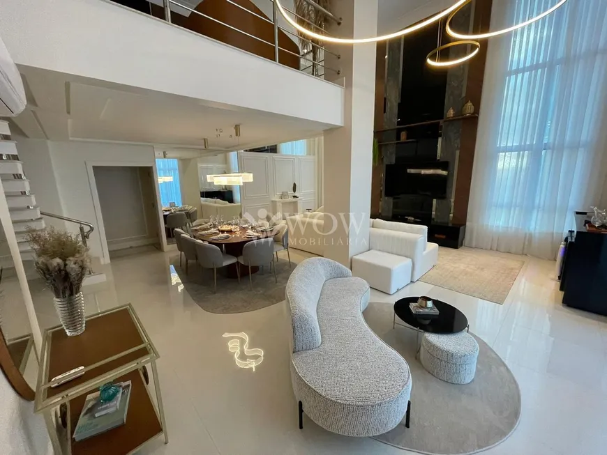 Foto 1 de Apartamento com 3 Quartos à venda, 306m² em Centro, Balneário Camboriú