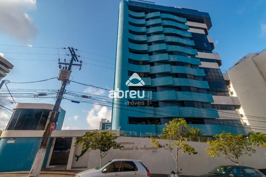 Foto 1 de Apartamento com 4 Quartos à venda, 360m² em Candelária, Natal