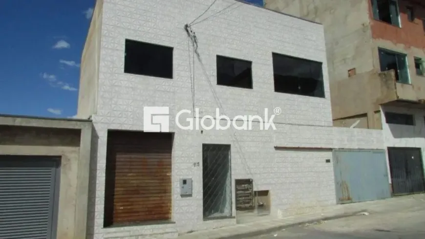 Foto 1 de Ponto Comercial para alugar, 34m² em Sumaré, Montes Claros