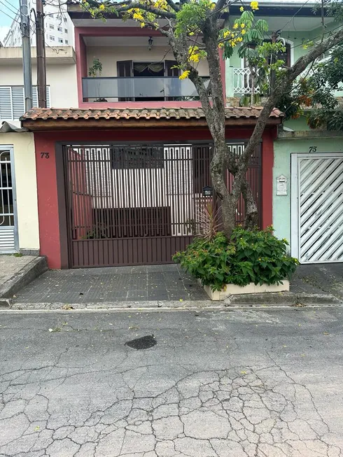 Foto 1 de Sobrado com 3 Quartos à venda, 240m² em Jardim Araguaia, Mauá