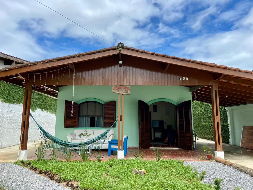 Foto 1 de Casa com 3 Quartos à venda, 105m² em Praia do Lazaro, Ubatuba