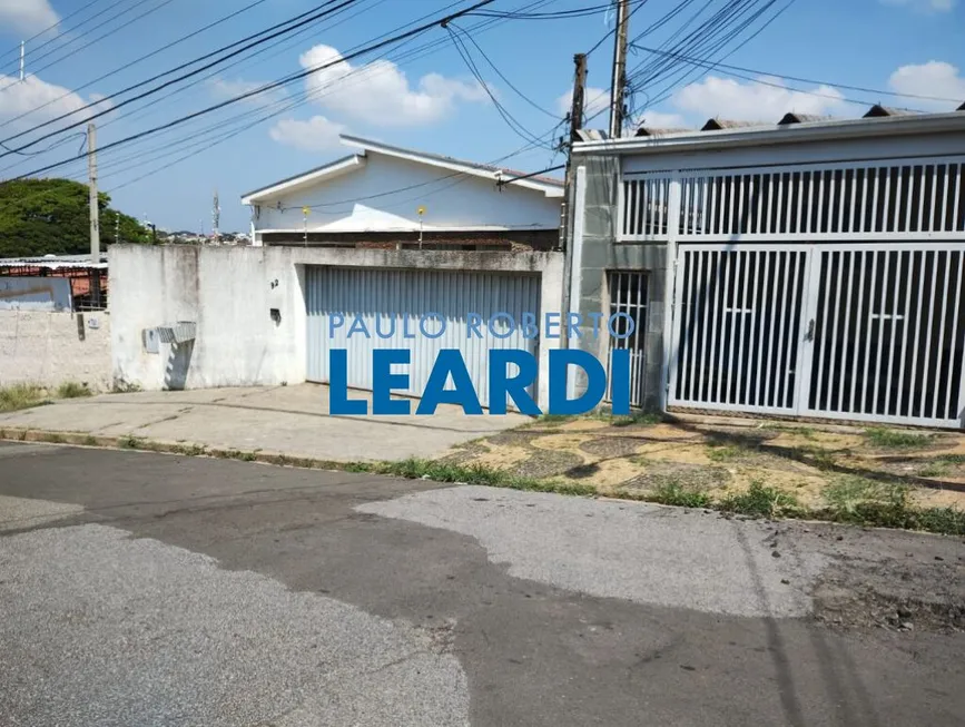 Foto 1 de Casa com 4 Quartos para venda ou aluguel, 260m² em Vila Joaquim Inácio, Campinas