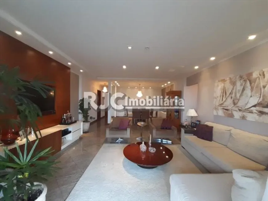 Foto 1 de Apartamento com 4 Quartos à venda, 161m² em Tijuca, Rio de Janeiro