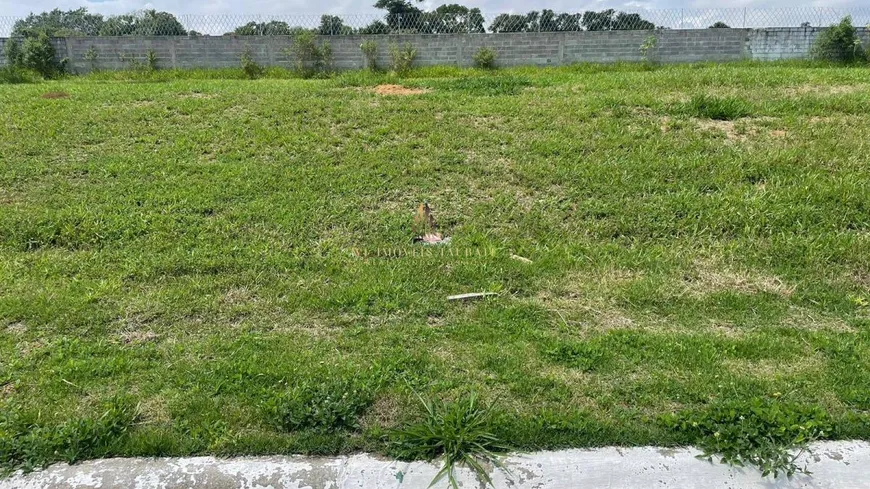 Foto 1 de Lote/Terreno à venda, 360m² em Pinhão, Taubaté