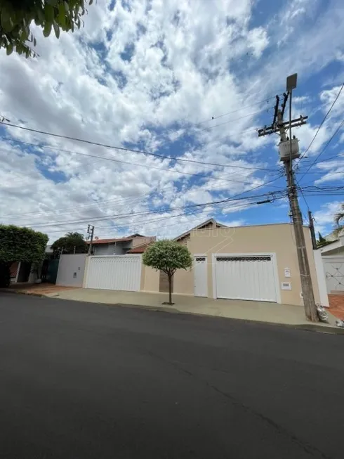 Foto 1 de Casa com 4 Quartos à venda, 356m² em Jardim das Roseiras, Araraquara