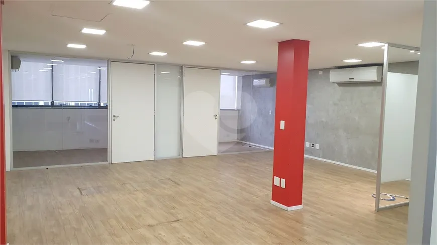 Foto 1 de Sala Comercial à venda, 240m² em Jardim Europa, São Paulo