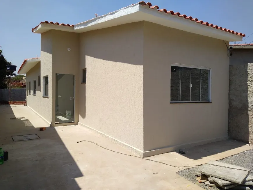 Foto 1 de Casa com 2 Quartos à venda, 70m² em Jardim Regina, Goianira