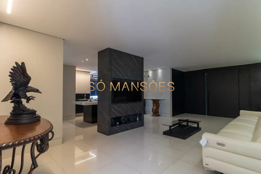 Foto 1 de Apartamento com 4 Quartos à venda, 130m² em Lourdes, Belo Horizonte