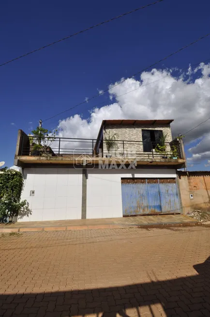 Foto 1 de Casa com 3 Quartos à venda, 180m² em Ceilândia, Brasília