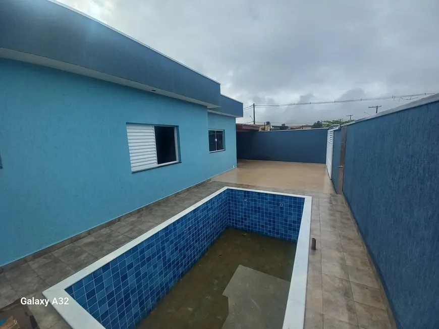 Foto 1 de Casa com 2 Quartos à venda, 65m² em Cesp, Itanhaém