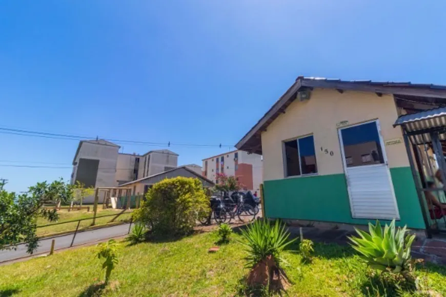 Foto 1 de Apartamento com 2 Quartos à venda, 43m² em Duque de Caxias, São Leopoldo