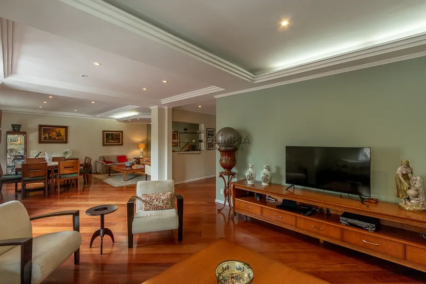Foto 1 de Apartamento com 4 Quartos para alugar, 289m² em Bela Vista, São Paulo