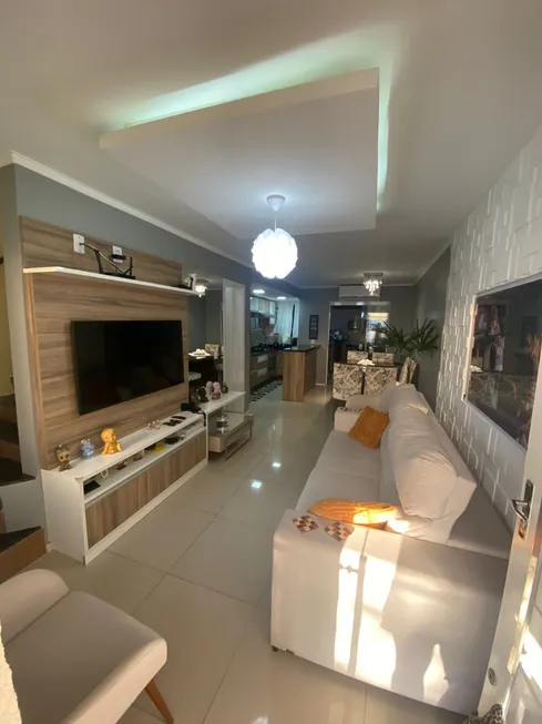 Foto 1 de Casa com 2 Quartos à venda, 66m² em São José, Canoas