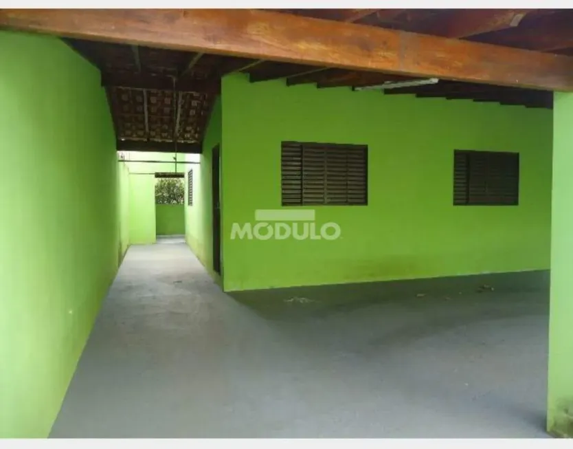 Foto 1 de Casa com 2 Quartos à venda, 140m² em São Jorge, Uberlândia